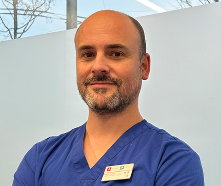 Dr-Eloy-Castilla-Medecin-Veterinaire-Dermatologue--vetlutry